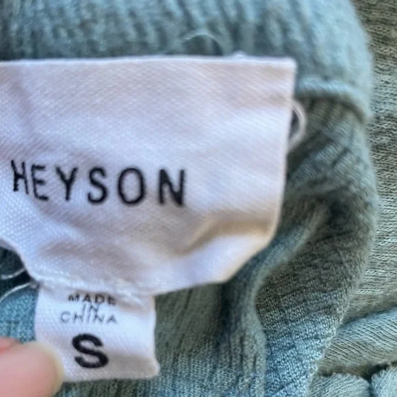 Heyson Long Sleeve Romper Small - Picture 7 of 8